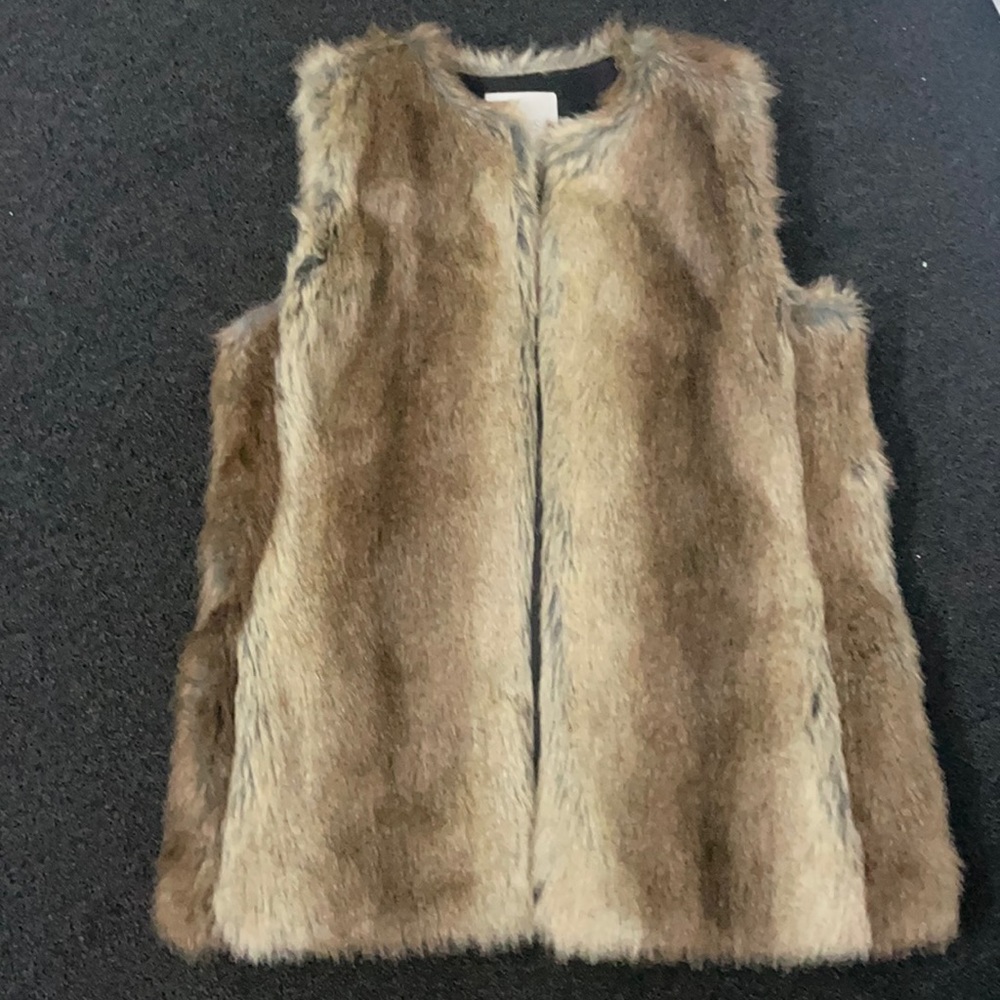 Fur vest